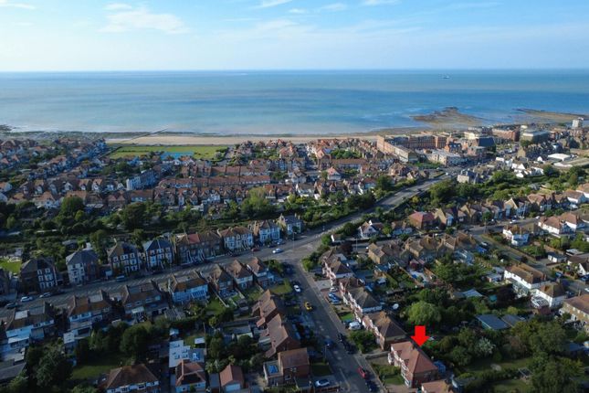 17, Argyle Avenue, Margate photo 2