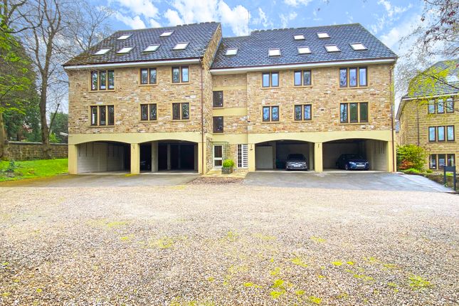 Flat for sale in Ashdale Court, Harlow Manor Park, Harrogate