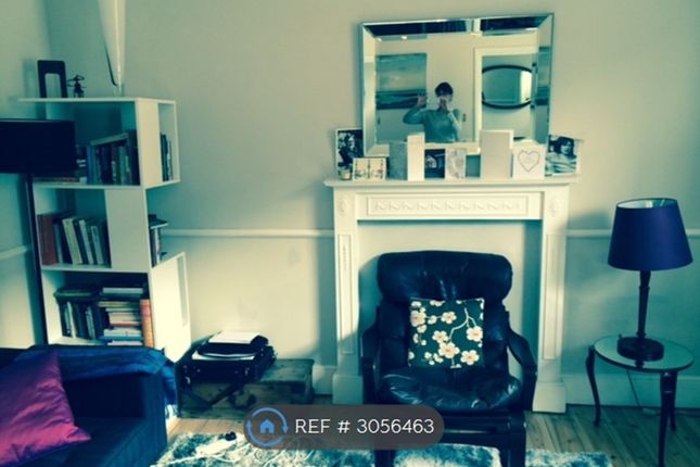 Flat, Queensbridge Road, London photo 3