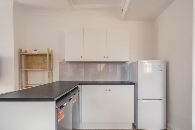Room 1, 50 Queens Road, Newcastle Upon Tyne photo 4