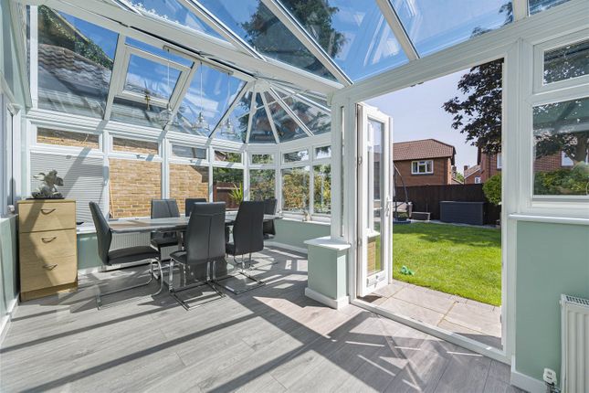 45, Hasted Close, Kent photo 4