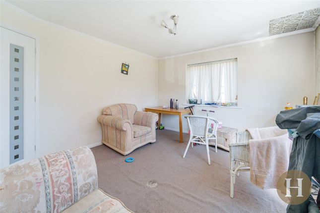 11 Arosa Drive, Birmingham photo 4