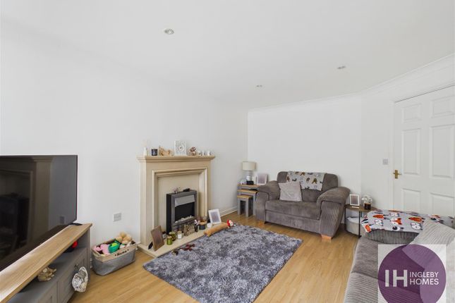 14, Apsley Way, Stockton-On-Tees photo 2
