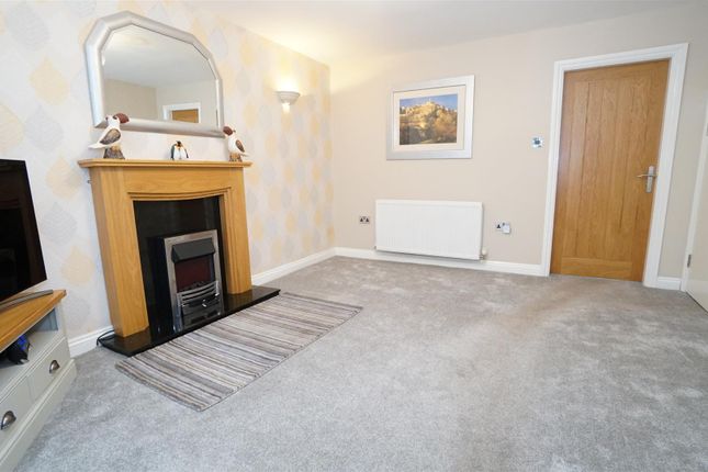 5A, Woodland View, Pudsey photo 3