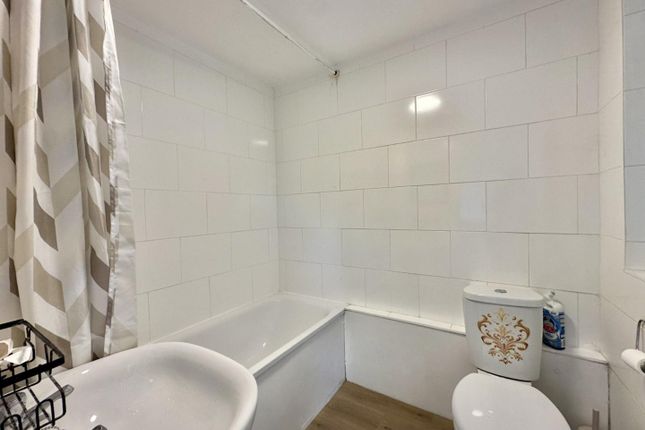 Brickfield Lane, Hayes photo 4