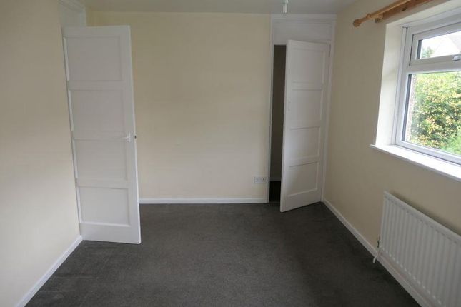 21, Avon Drive, Barnoldswick photo 3