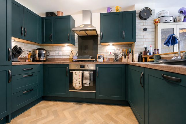 27A, Basil Drive, Melksham photo 2
