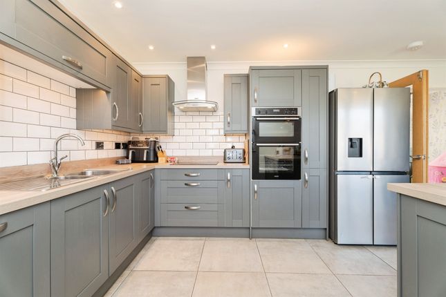 5, Maple Drive, FAKENHAM photo 3