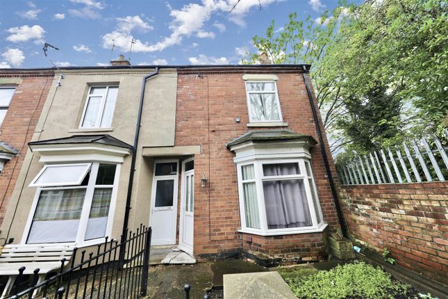 Terraced house for sale in Holyrood Villas, New Bridge Road, Hull