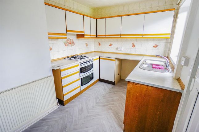 39, Emmett Carr Lane, Sheffield photo 5