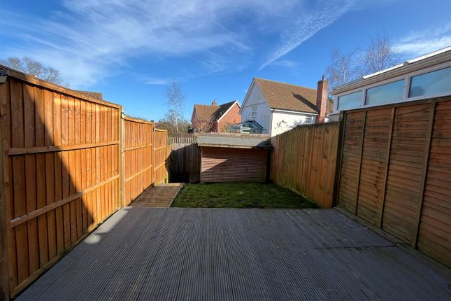 32, Surrey Close, Woodbridge photo 3