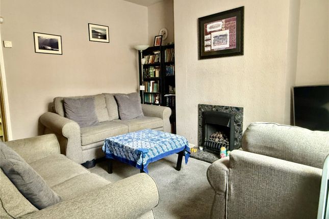 63, Warwick Street, Greater Manchester photo 2