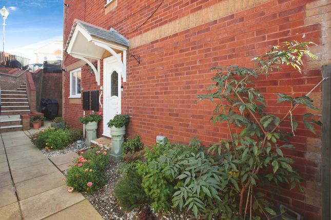 70, Louville Close, Paignton photo 2
