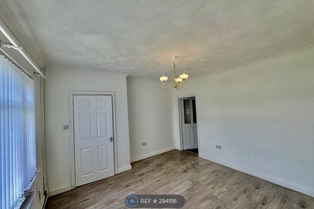 Moorside Avenue, Farnworth, Bolton photo 5