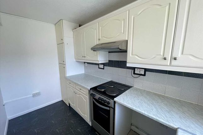 40, Danbury Crescent, South Ockendon photo 5