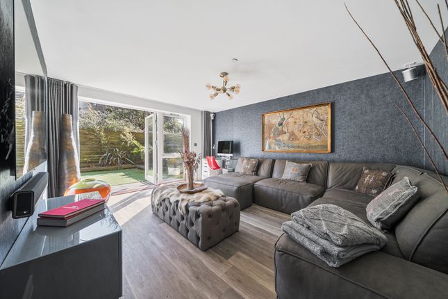 21, Salt Marsh Road, Shoreham-By-Sea photo 2