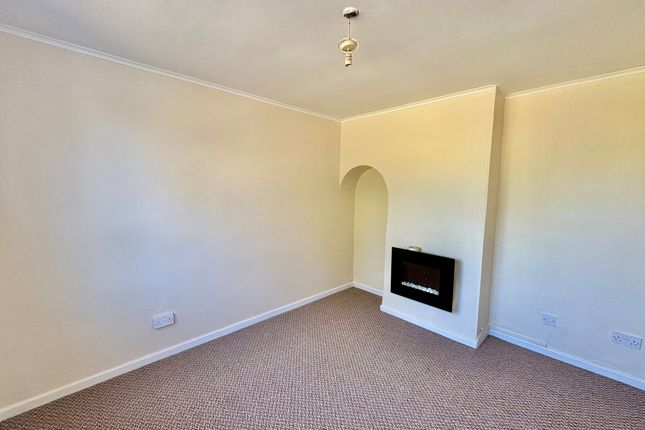 28, Minehead Road, Dudley photo 4