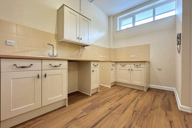 Kitchen.Jpg