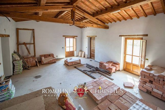 Country house for sale in Anghiari, Tuscany, Italy
