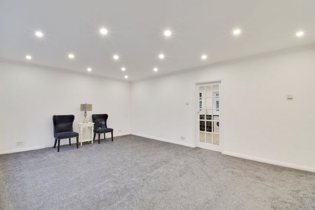 115C, Langley Road, Hertfordshire photo 4