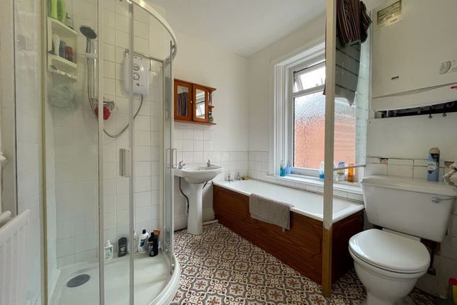 Room to rent in Meldon Terrace, Heaton, Newcastle Upon Tyne
