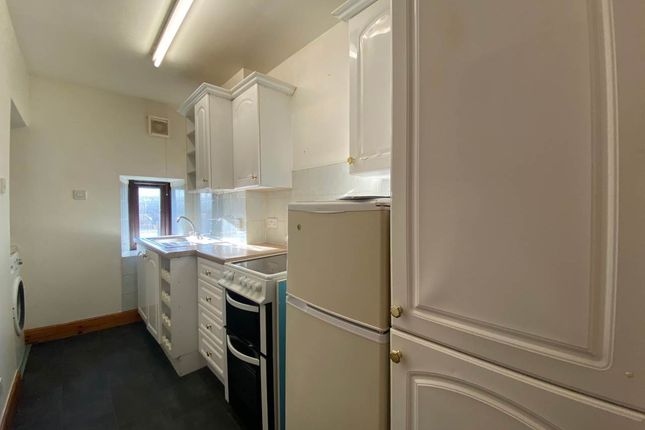 G/R 10 Stirling Street, Dundee photo 4