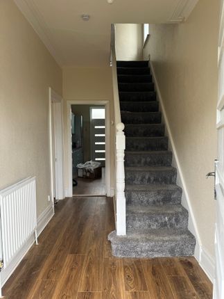 45, Haslingden Drive, Bradford photo 2