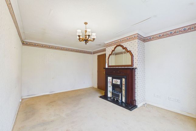 2 Burton High Close, Whitehaven photo 3