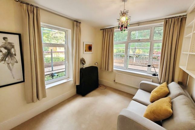 4 Woodend, Cannongate Road, Hythe photo 5