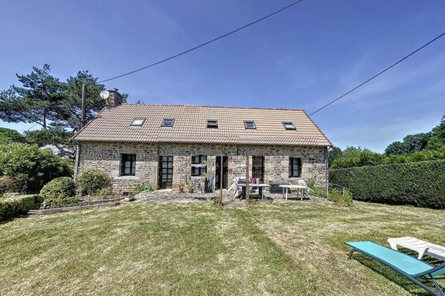 Thumbnail Detached house for sale in Saint-Pierre-Langers, Basse-Normandie, 50530, France