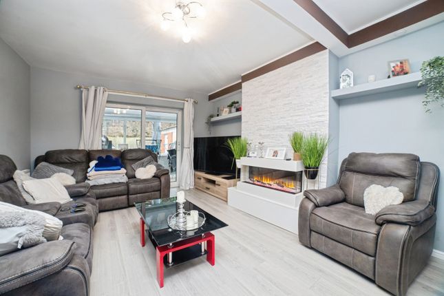 34, Davies Avenue, Nottinghamshire photo 2