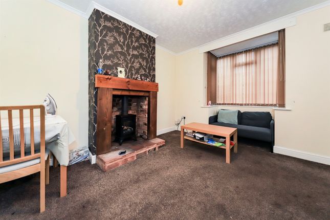 45, Croft Lane, Wolverhampton photo 3