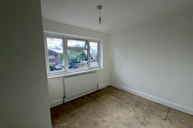 Balmoral Drive, Hayes photo 5