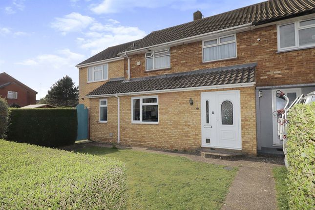 Thumbnail Semi-detached house for sale in The Crossway, Luton