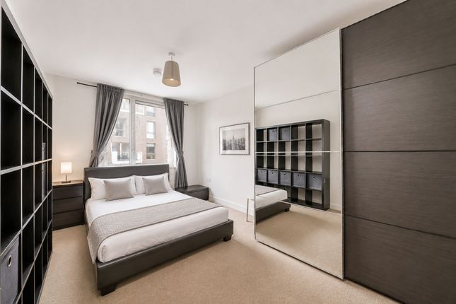 Flat 22, 8 Nelson Walk, London photo 4