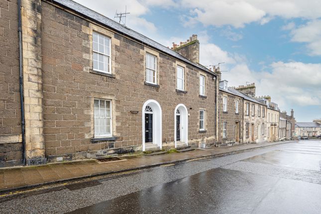 Thumbnail Flat to rent in Queen Street, Stirling