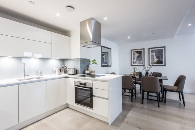 Thumbnail Flat for sale in Carriage House Goodwin Street, London