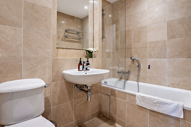 Flat 23, Westferry Circus, Canary Wharf, London E14 8RW, London photo 4
