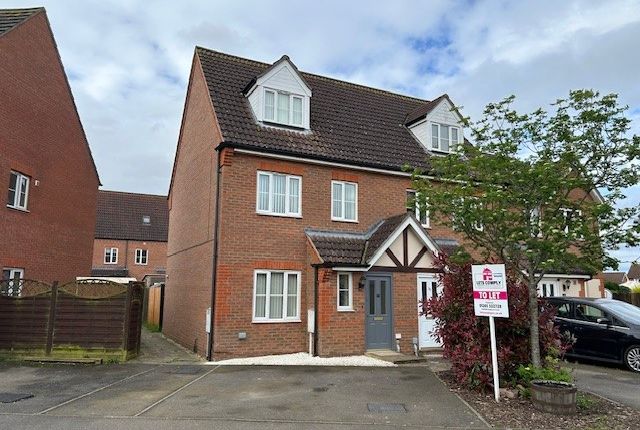 Thumbnail Semi-detached house to rent in Greenwich Avenue, Holbeach