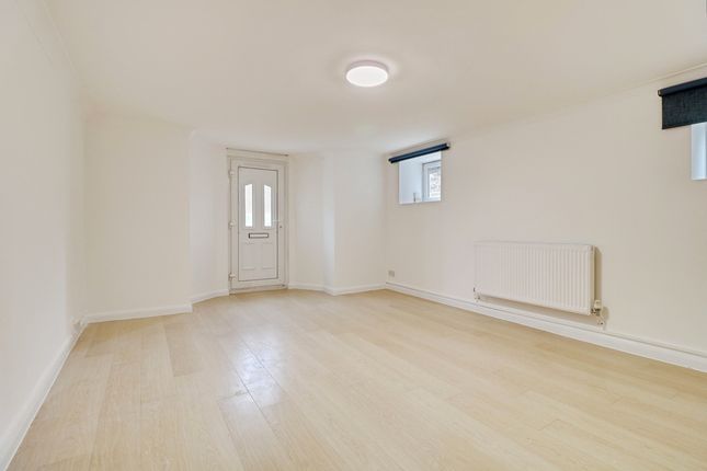 Flat Flat 1, 156, York Road, Southend-on-sea photo 3