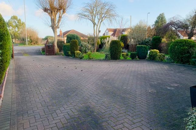Detached bungalow for sale in Conisholme Road, North Somercotes, Louth