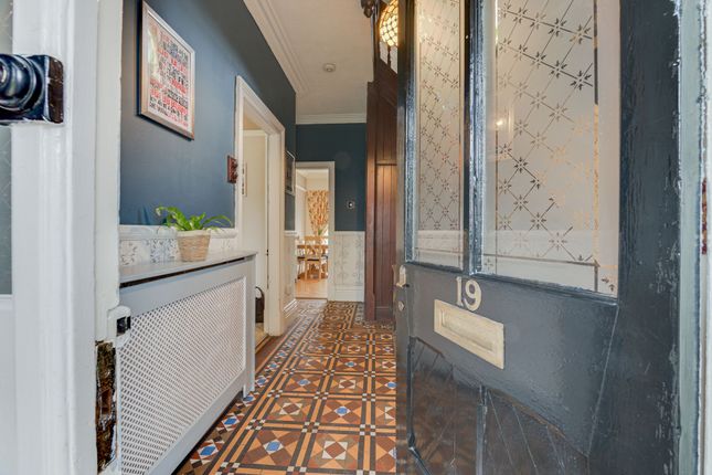 19 London Road, Sandbach photo 3
