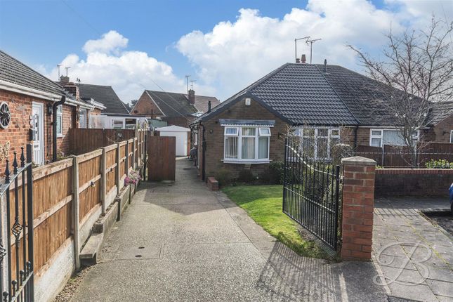 2-bed semi-detached on 7, Ashwood Close, Mansfield, £220,000