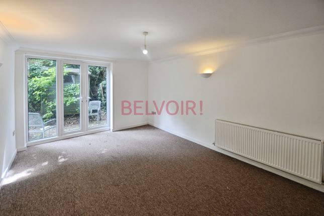 2, Deakin Court, 9 Bournemouth Road, Chandler's Ford photo 5
