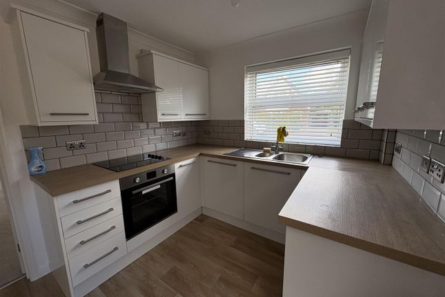 5, Appleton Drive, Great Yarmouth photo 2