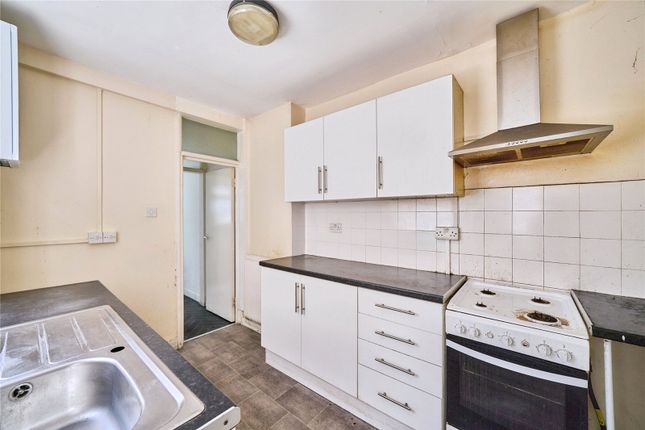 10, Tennyson Road, London photo 4