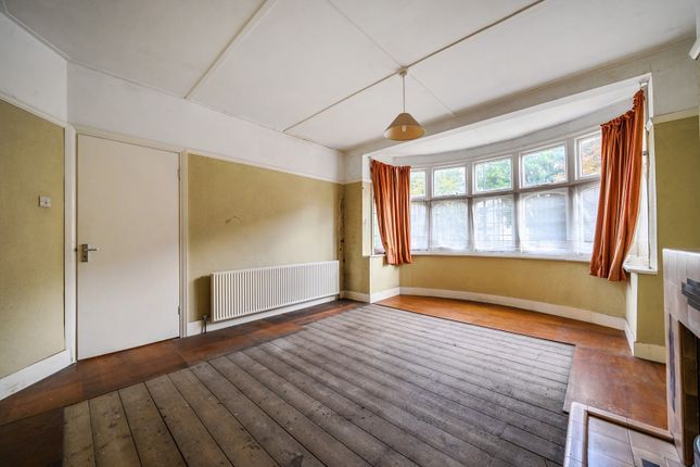 81, Lancaster Road, London photo 3