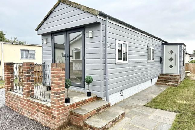 Mobile/park home for sale in Kingsmead Park, Allhallows, Rochester