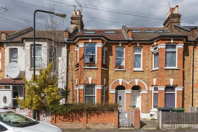 Thumbnail Flat for sale in Woodlands Road, London