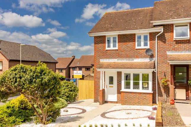 End terrace house to rent in Benenden Green, Alresford